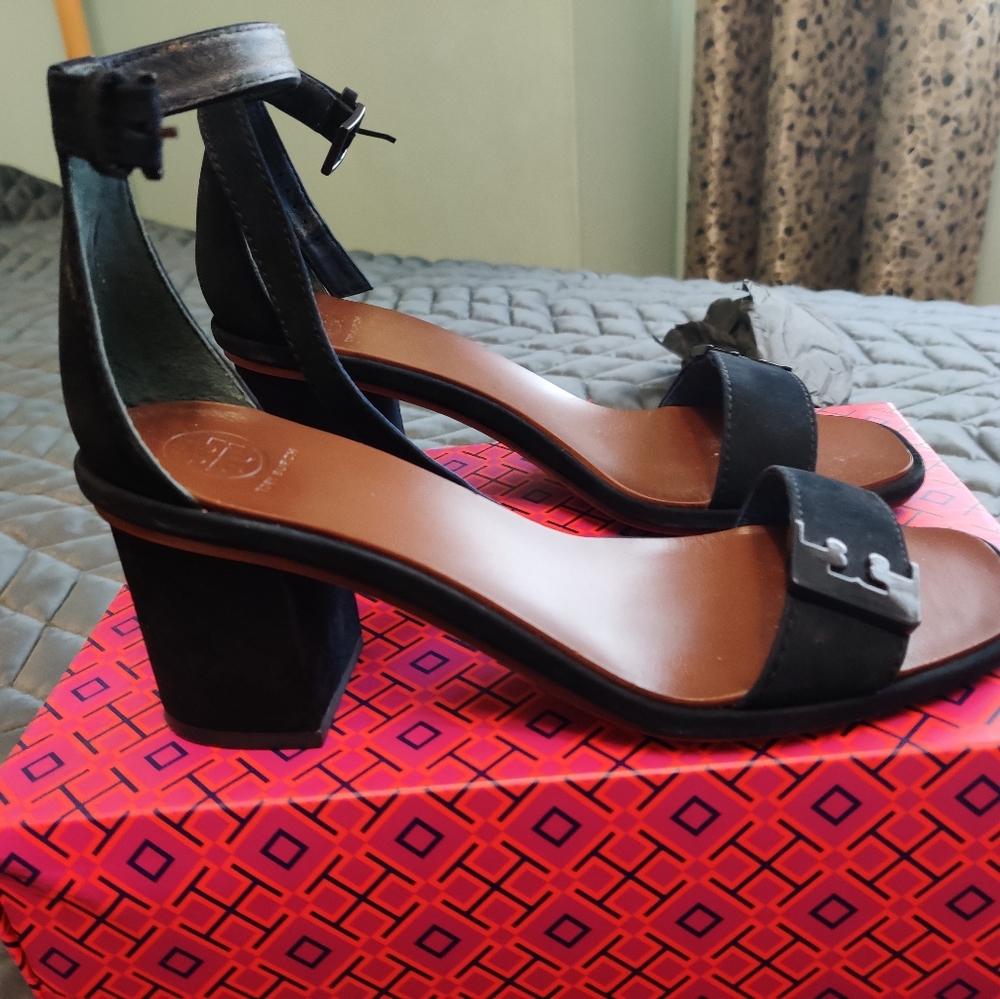 Sandal